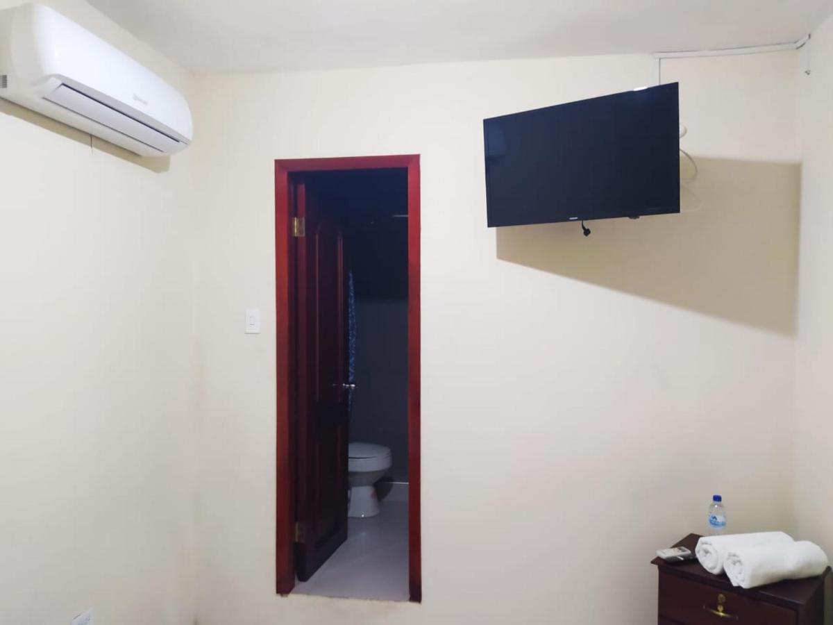Hostal Venecia -Tu Casa En Manta. Extérieur photo