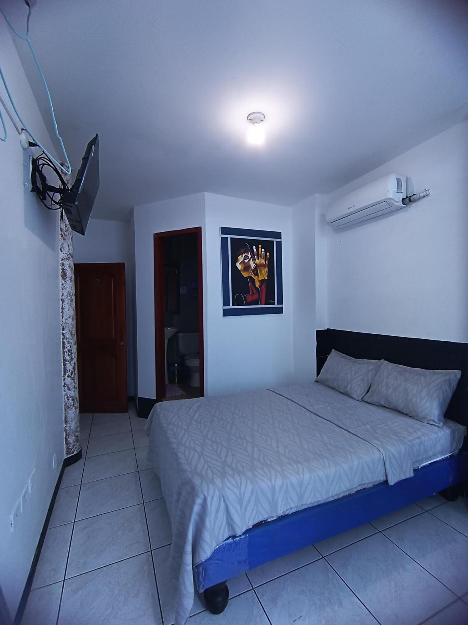 Hostal Venecia -Tu Casa En Manta. Extérieur photo