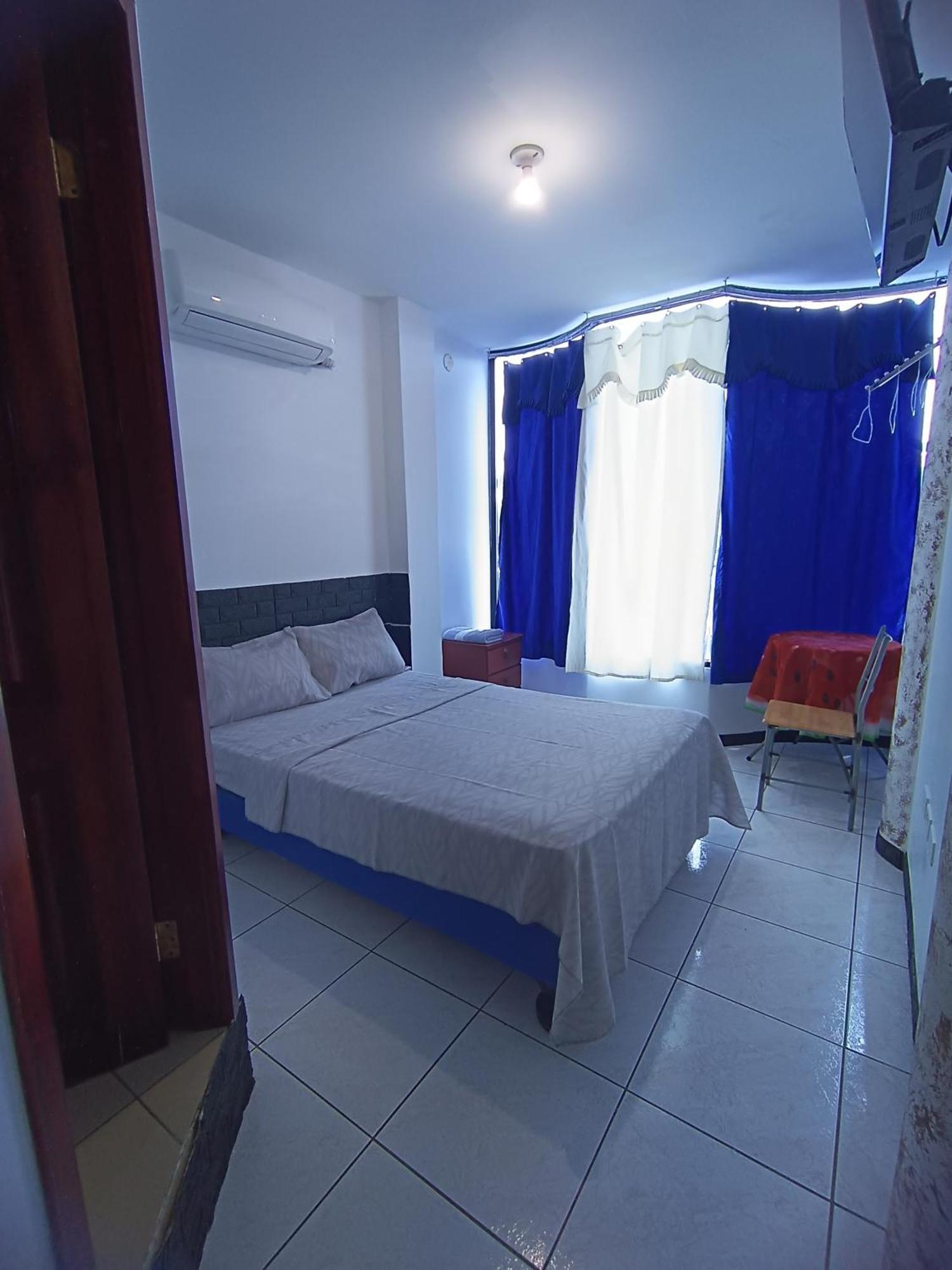 Hostal Venecia -Tu Casa En Manta. Extérieur photo